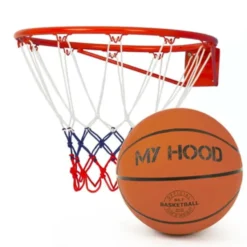Basketballkurv med ball