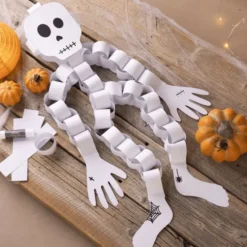 Halloweenpose - Skjelett av papir