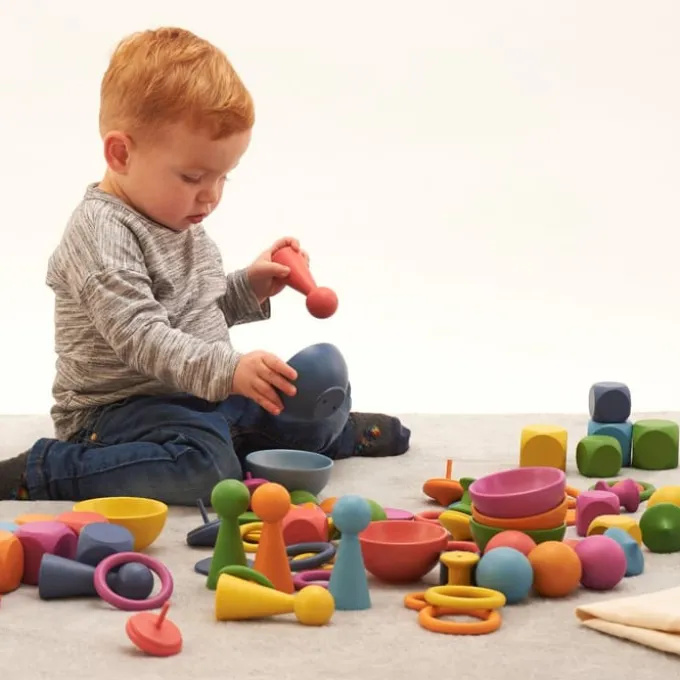 Montessori regnbue sett, 84 deler