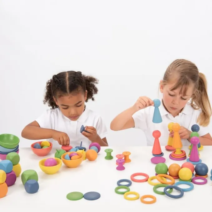 Montessori regnbue sett, 84 deler