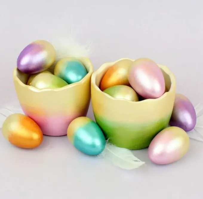 Påskeegg i tre til oppheng, 15 stk