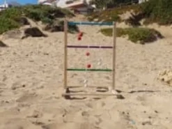 Stigegolf i tre - rød/hvit